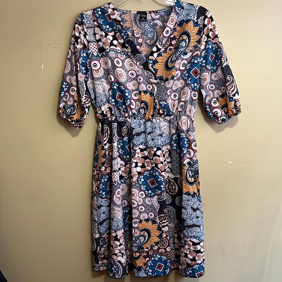 051 NEW EMERY ROSE Floral Mini Dress - XS - Picture 3 of 11